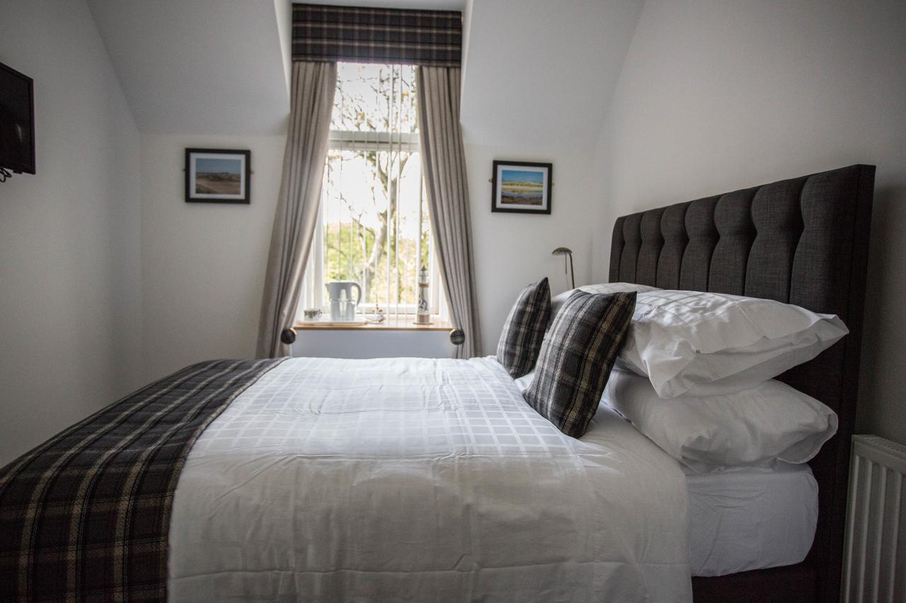 Bed and Breakfast By The Bay Cruden Bay Екстер'єр фото